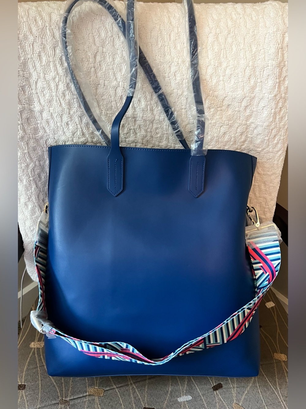 CWH Blue Women's Tote Bag - Spacious Everyday Shoulder Bag - Picture 8 of 14